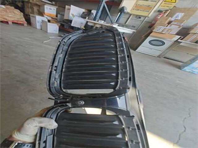 Foto 3ª: Rejilla Delantera Bmw Serie 5 518 2.0 520 I M SPORT [2.0 LTR. - 135 KW]