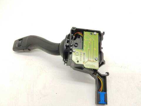 Foto 3ª: Mando Multifuncion Audi A3 2.0 TDI 140CV 103KW [BKD] (2007)