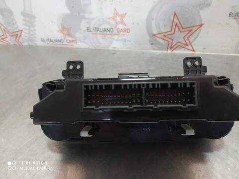 Foto 4ª: Mando Climatizador Kia Sportage DRIVE 4X2 136CV 100KW [D4H4] (2014)