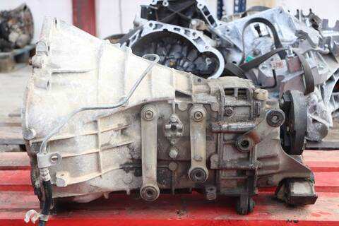 Foto 2ª: Caja Cambios Mercedes Clase E 180 103983 BERLINA (1989)