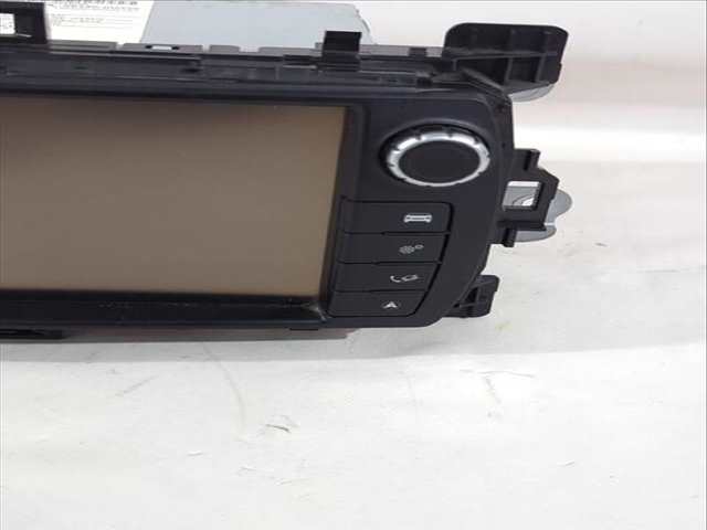 Foto 3ª: Pantalla Multifuncion Toyota Yaris 1.5 NSP131_) 112CV [2NR-FKE] (2010)