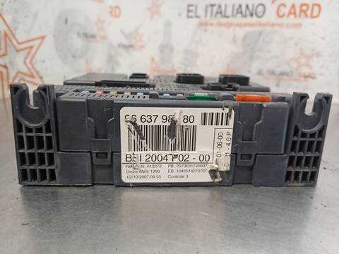 Foto 3ª: Caja Reles Fusibles Peugeot 308 SPORT 90CV 66KW [9HZ] (2008)