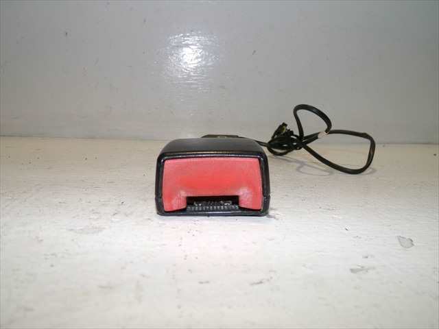 Foto 2ª: Cinturón Delantero Derecho Seat Ibiza 1.4 G MODELO 6J 2008-2012 [BXW] (2010)