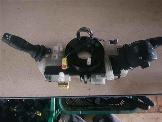 Mando Multifuncion Renault Megane III BERLINA 5P (2008-_)