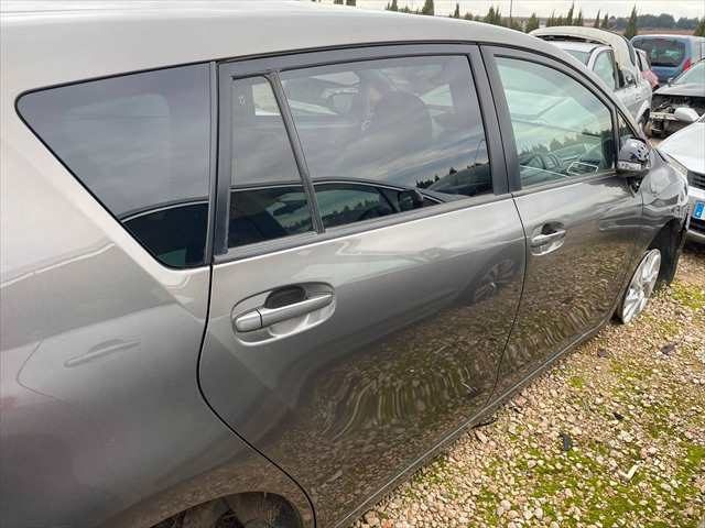 Foto 2ª: Puerta Trasera Derecha Toyota Verso 1.6 D-4D 112cv [N47C16A] (2018)