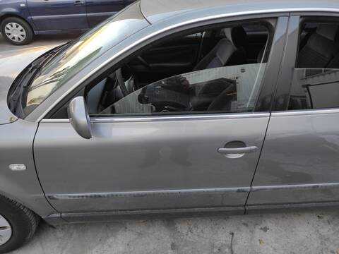 Puerta Delantera Izquierda Volkswagen Passat ALT BERLINA