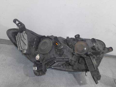 Foto 3ª: Faro Izquierdo Renault Kadjar 1.5 BLUE DCI 115 116CV 85KW [K9K872] (2020)