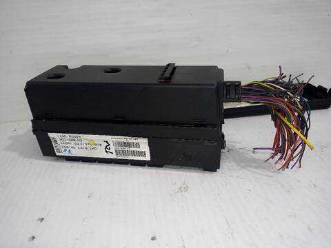 Foto 3ª: Caja Reles Fusibles Land Rover Discovery TDV6 HSE AUT. 245CV [306DT] (2009)