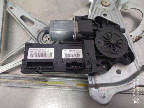 Foto 2ª: Elevalunas Eléctrico Delantero Izquierdo Renault Megane EXPRESSION BERLINA 110CV 81KW III BERLINA 5 P [K9KA6] (2013)