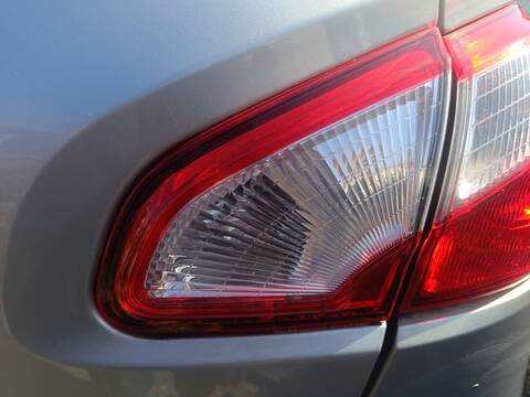 Foto 3ª: Piloto Portón Derecho Nissan Qashqai R9M (2012)