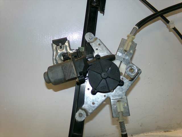 Foto 2ª: Elevalunas Eléctrico Delantero Derecho Seat Ibiza 1.4 G [AKK] (2000)