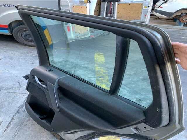 Foto 3ª: Puerta Trasera Derecha Land Rover Freelander 2.2TD4 150CV [224DT] (2013)