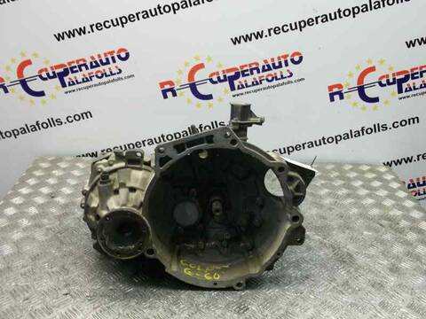 Foto 2ª: Caja Cambios Volkswagen Golf VERSION INDEFINIDA (1983)