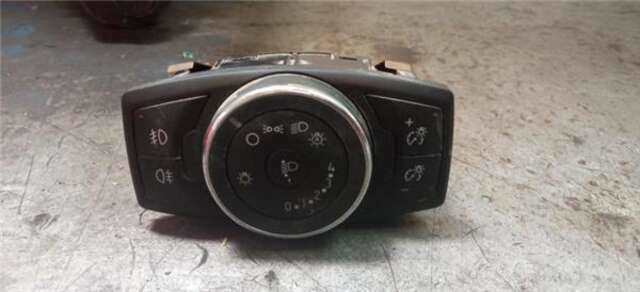 Foto 2ª: Mando Multifuncion Ford Tourneo 1.6 TITANIUM [1.6 LTR. - 70 KW TDCI CAT] [TZGA]