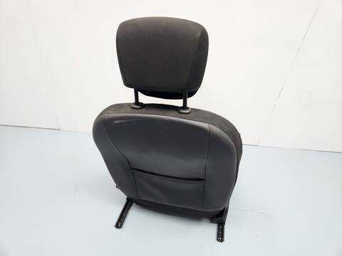 Foto 3ª: Asiento Delantero Derecho Dacia Duster SL EFICACIA 4X4 109CV 80KW [K9K658] (2016)