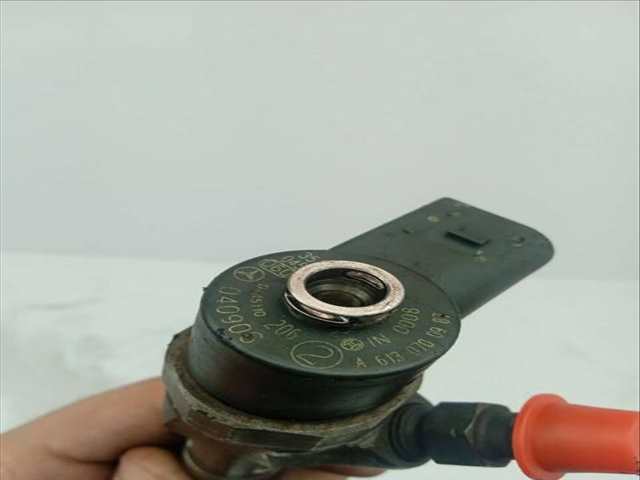 Foto 3ª: Inyectores Mercedes Clase C 160 270 CDI 209.316) COUPE 170CV 125KW [OM612967] (2003)