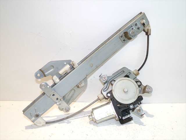 Foto 1ª: Elevalunas Eléctrico Trasero Derecho Nissan X-Trail 2.2 DCI 2001-2014 [YD22] (2007)