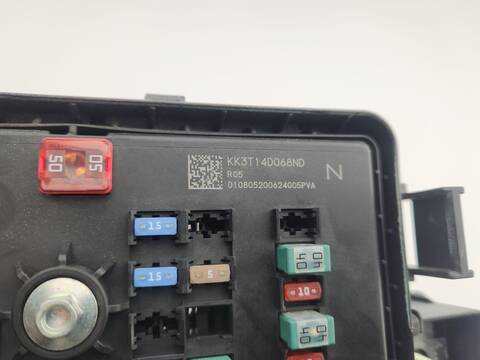 Foto 4ª: Caja Reles Fusibles Ford Transit 330 L2 TOURNEO TITANIUM HYBRID 184CV 136KW [BCFC] (2020)