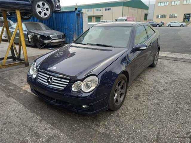 Mangueta Delantera Derecha Mercedes Clase C 160 2.2 C 220 CDI (LA)(203.708) [2.2 LTR. - 110 KW CDI CAT]