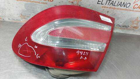 Foto 2ª: Piloto Trasero Derecho Mercedes Clase C 160 200 COMPRESSOR 209.342) COUPE 163CV 120KW [M271940] (2003)