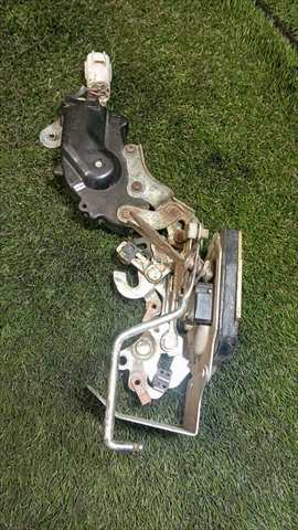 Foto 3ª: Cerradura Puerta Trasera Derecha Toyota 4 Runner 3.0 T DIESEL (1993)