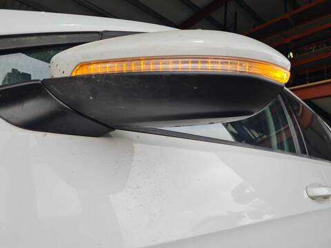 Foto 3ª: Retrovisor Izquierdo Volkswagen Golf ADVANCE BLUEMOTION 105CV 77KW [CLH] (2013)