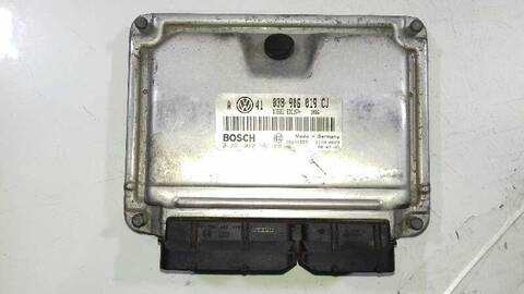 Centralita Motor ECU Volkswagen Golf BASICO BERLINA 116CV 85KW