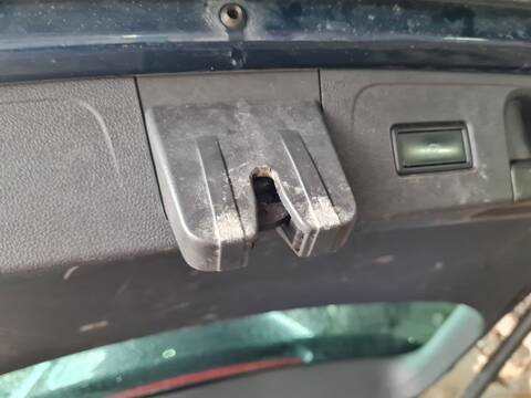 Cerradura Maletero Portón Volkswagen Passat R-LINE 150CV 110KW