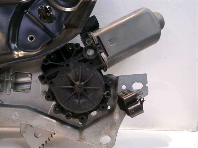 Foto 2ª: Elevalunas Eléctrico Delantero Izquierdo Renault Laguna 1.9 DTI 1998-2001 [F9QF7] (2001)