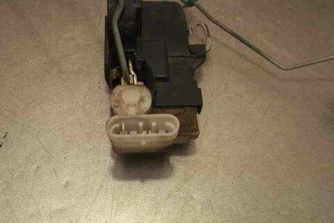 Foto 3ª: Cerradura Puerta Delantera Izquierda Alfa Romeo 147 1.6 16V CAT 105CV 77KW [AR37203] (2002)