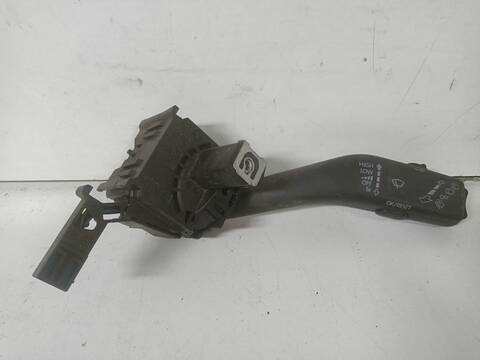 Mando Multifuncion Volkswagen Golf 1.9 TDI BERLINA 105CV 77KW