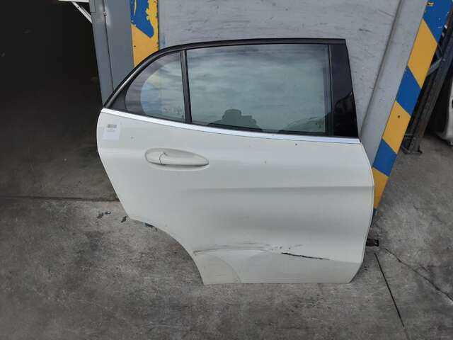 Puerta Trasera Derecha Mercedes Clase G 230 2.2 CDI 170CV