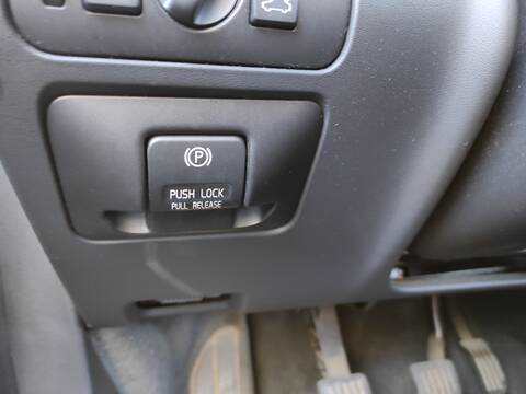 Freno de Mano Volvo V60 B4164T2 FAMILIAR