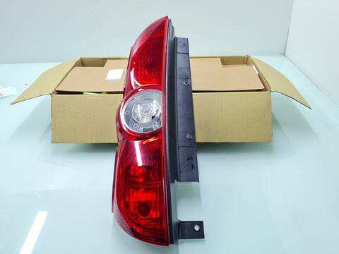 Piloto Trasero Izquierdo Fiat Doblo DYNAMIC 90CV 66KW