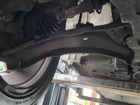 Brazo Suspension Delantero Derecho Nissan Qashqai ACENTA 4X4 141CV 104KW