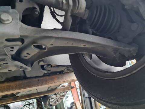 Brazo Suspension Delantero Izquierdo Volkswagen Golf ADVANCE 116CV 85KW