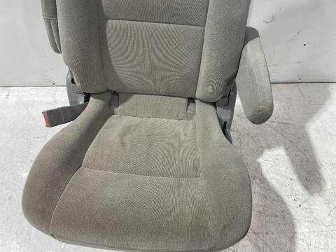 Foto 2ª: Asientos Traseros Kia Carnival 2.9 CRDI LX AUT. 144CV [J3] (2001)