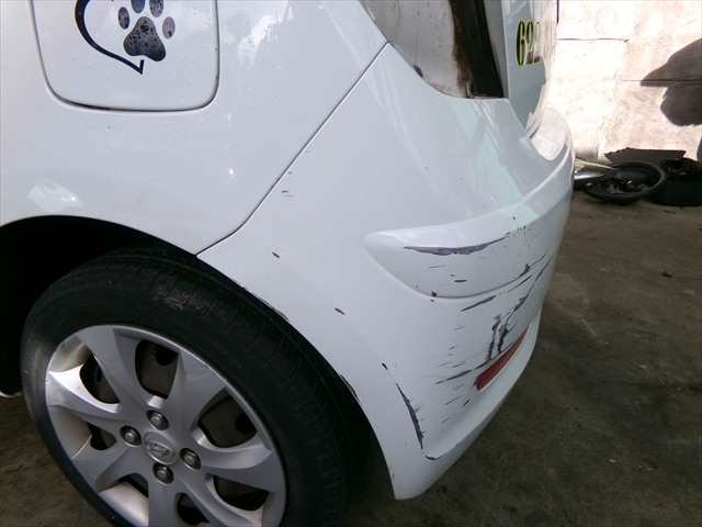 Foto 3ª: Paragolpes Trasero Hyundai i10 1.2 G 2011-2013 [G4LA] (2011)