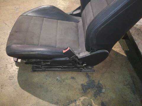 Foto 4ª: Asiento Delantero Derecho Mercedes Clase C 160 C 220 CDI BLUEEFFICIENCY 204.302) COUPE 170CV 125KW [651911] (2011)