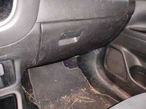 Guantera Mitsubishi Outlander 4B11