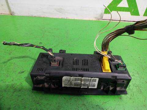 Foto 3ª: Mando Climatizador Peugeot 307 1.6 16V HDI 90CV [9HVDV6ATED4] (2005)