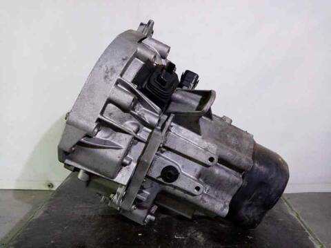Foto 2ª: Caja Cambios Renault Clio 1.9 D RN 64CV 47KW [F8Q] (1997)