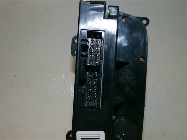 Foto 4ª: Mando Calefacción A. A. Hyundai Santa Fe 2.0 CRDI 2001-2006 [D4EAV] (2005)