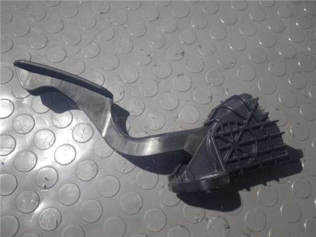 Foto 2ª: Pedal Acelerador Toyota Prius HÍBRIDO BASIS [HÍBRIDO 57 KW ( 1.5 LTR. - 57 CAT)] [1NZ-FXE]