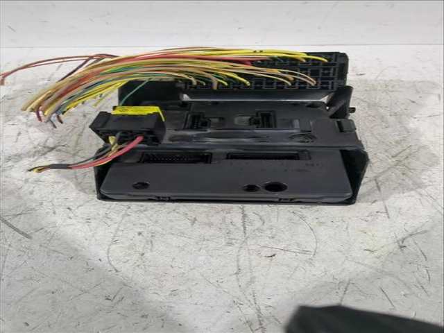 Caja Reles Fusibles Renault Megane 1.6 16V LA00 LA04 LA0B LA11 LA16 LA19 LA1J LA1K ... 107CV