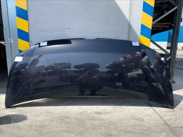 Capot Volkswagen Golf 1.6 TDI 105CV 0CV