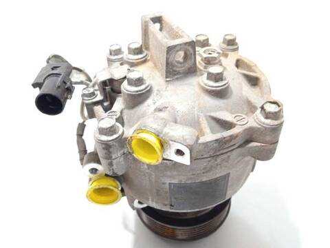 Foto 3ª: Compresor Aire Acondicionado Mitsubishi Outlander MOTION 4WD 150CV 110KW [4N14] (2018)