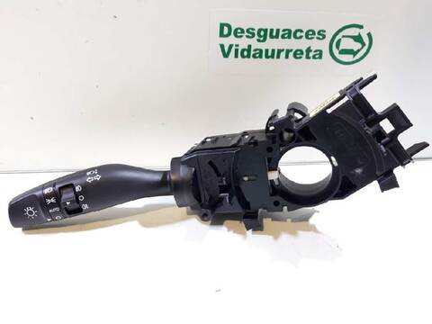 Mando Luces Kia Carens CONCEPT 116CV 85KW