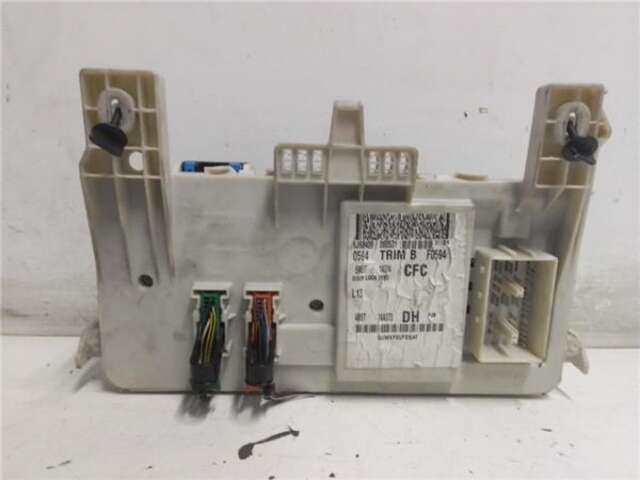 Foto 2ª: Caja Reles Fusibles Ford Focus 1.8 TDCI [KKDA]
