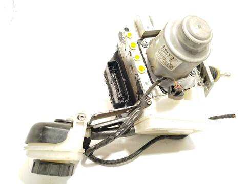 Foto 2ª: Abs Volvo XC 40 B4 MILD-HYBRID AWD 197CV 145KW (2021)